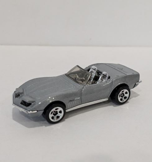 Loose - Hot Wheels 72 Stingray Convertible