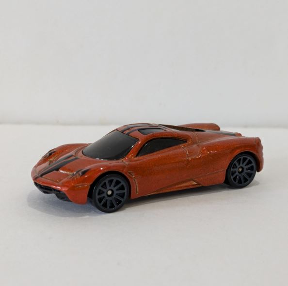 Loose - Hot Wheels Pagani Huayra