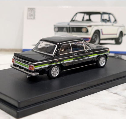 YS Models 1:64 Scale 1974 BMW 2002