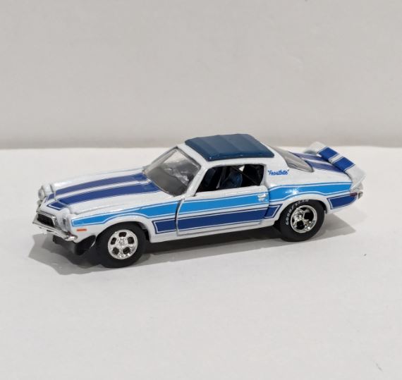 Loose - Johnny Lightning 71 Camaro