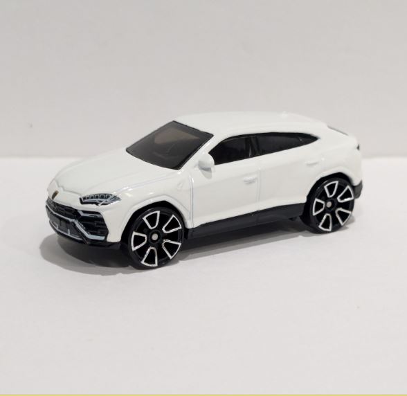 Loose - Hot Wheels Lamborghini Urus