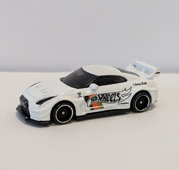 Loose - Hot Wheels LB-Silhouette Works GT Nissan 35 GT-RR Ver.2