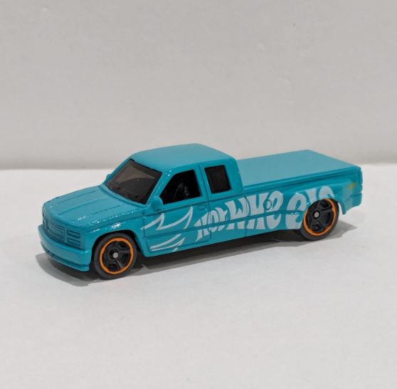 Loose - Hot Wheels Custom Chevy C3500 Dually