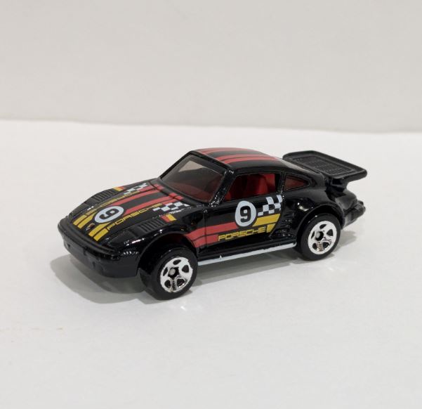 Loose - Hot Wheels Porsche 930