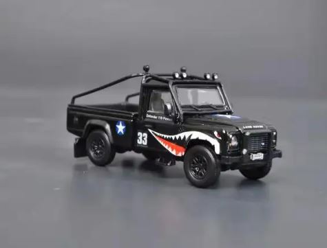 Master 1:64 Land Rover Defender Truck