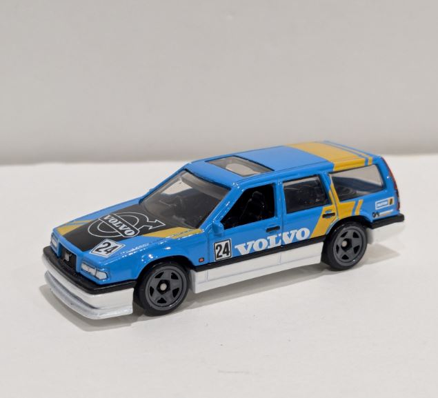 Loose - Hot Wheels Volvo 850 Estate