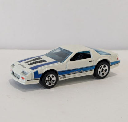 Loose - Hot Wheels 85 Camaro IROC-Z